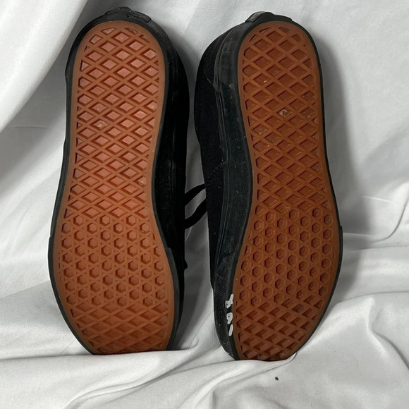 Vans Doheny Sneaker- Black- Women’s size 7.5-‎ men’s size 6 - Picture 6 of 8